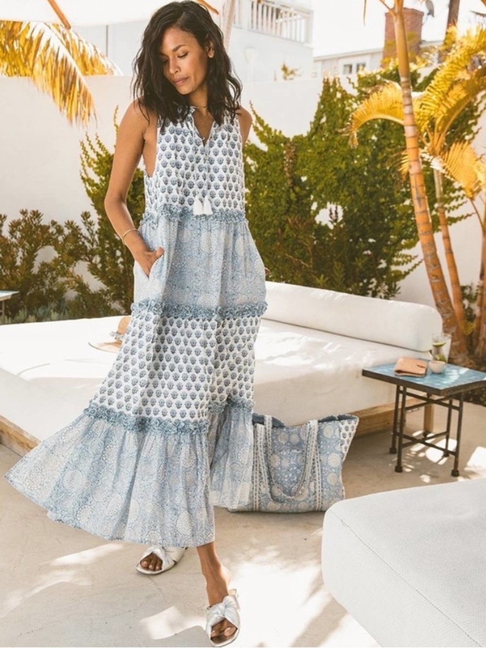 Sz M Cleobella Madelynn Sleeveless Maxi Dress Hydrangea Mixed Print Blue & White